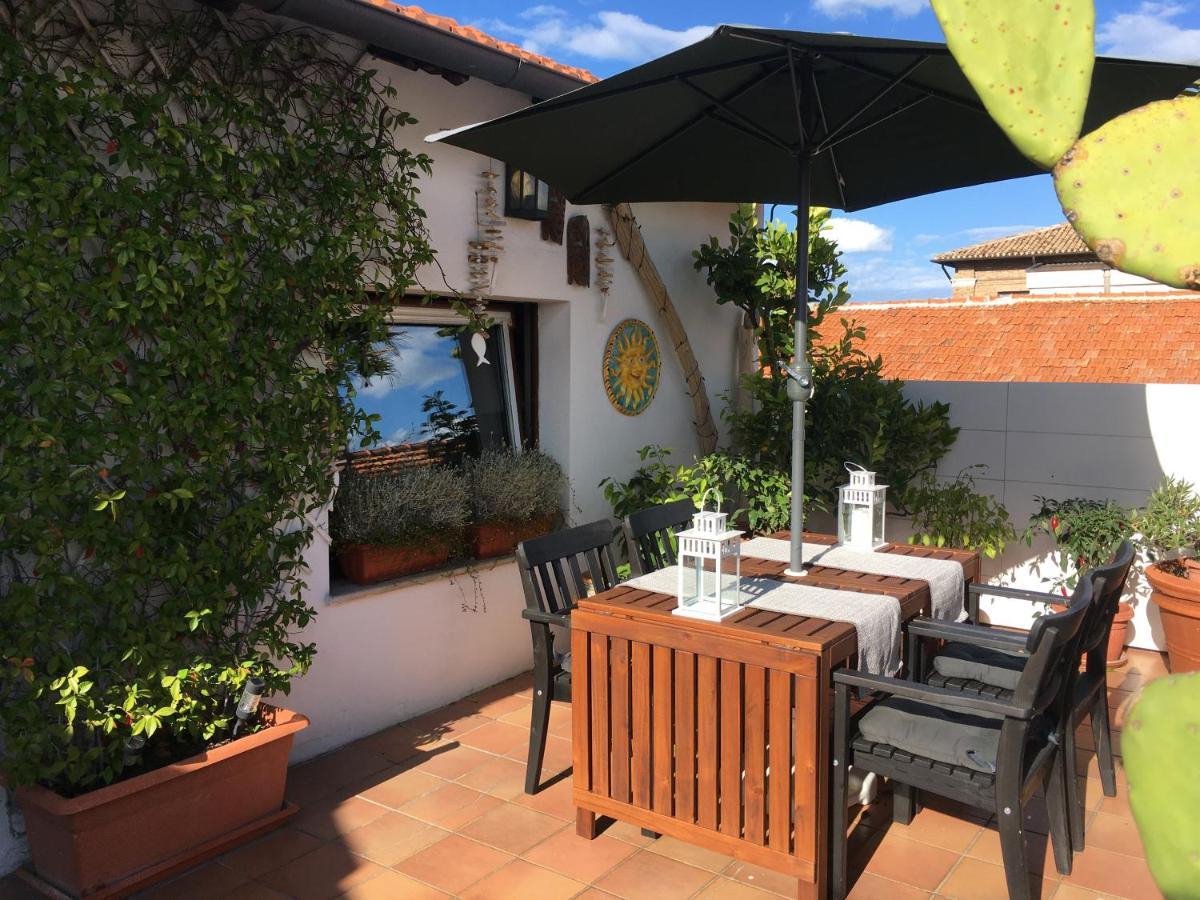 La Terrazza Sui Tetti Bed & Breakfast Senigallia Exterior photo